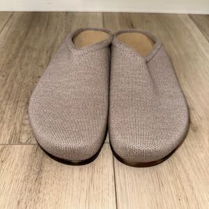 BRAND NEW Rothy's The Casual Clog Size US 9, Dove Pink